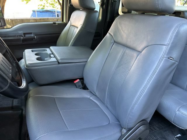 Used 2016 Ford F250 XL w/ XL Appearance Package AWD/4WD image 9