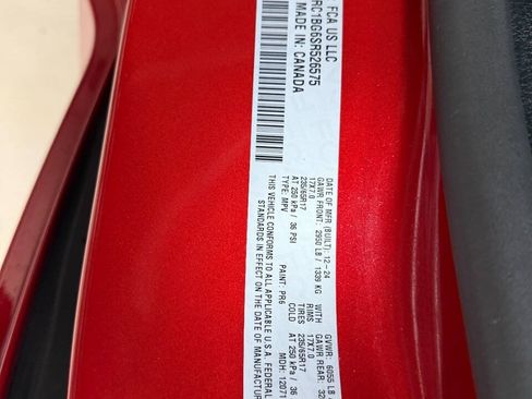 Used 2025 Chrysler Pacifica Select FWD image 29