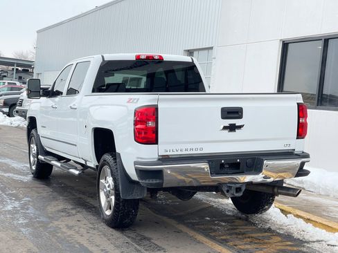 Used 2017 Chevrolet Silverado 2500 LTZ w/ Vortec Plus Package image 5