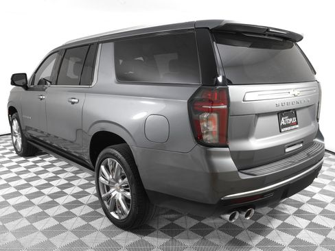 Used 2021 Chevrolet Suburban High Country AWD/4WD image 6