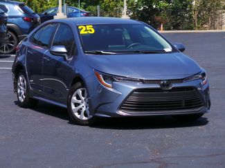 Used 2025 Toyota Corolla LE FWD video 2