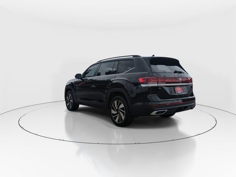 Used 2024 Volkswagen Atlas SE FWD image 6