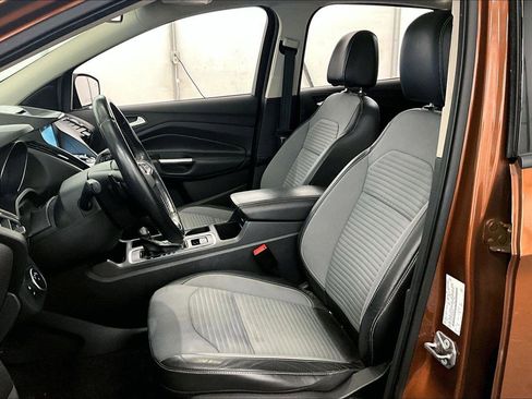 Used 2017 Ford Escape Titanium image 25