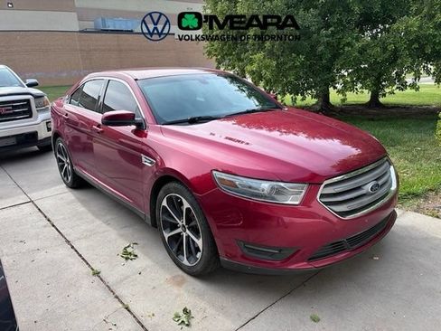 Used 2014 Ford Taurus SEL w/ Equipment Group 201A FWD image 5