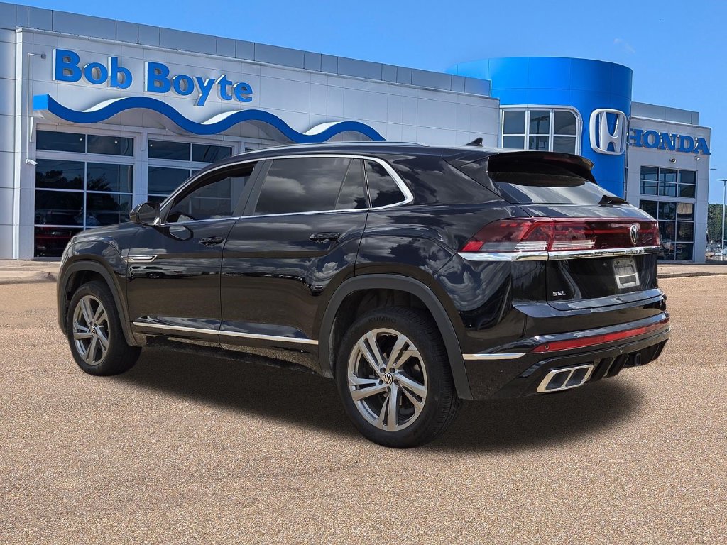 Used 2024 Volkswagen Atlas Cross Sport SEL R-Line AWD/4WD image 7