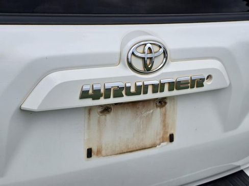 Used 2016 Toyota 4Runner SR5 Premium AWD/4WD image 15