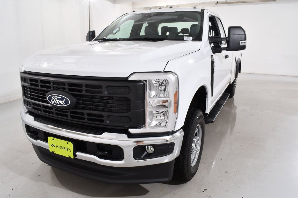 New 2027 Ford F350 XL w/ XL Driver Assist Package AWD/4WD image 2