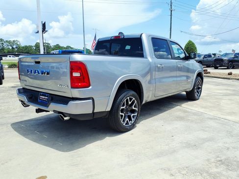 Used 2025 RAM 1500 Laramie w/ Sport Appearance Package AWD/4WD image 4