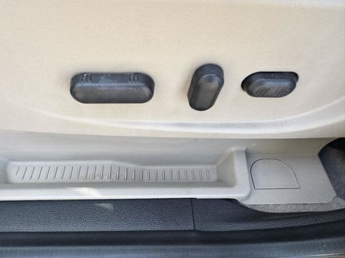 Used 2013 Ford Escape SEL FWD image 37