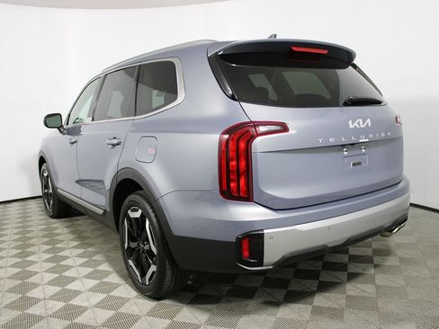Used 2023 Kia Telluride S image 42