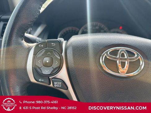 Used 2014 Toyota Camry SE w/ Moonroof Package FWD image 21
