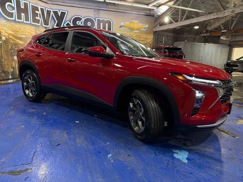 New 2026 Chevrolet Trax LT image 6