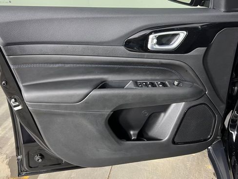 New 2026 Jeep Compass Latitude image 21