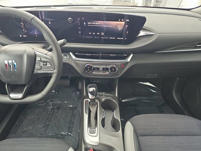 Used 2025 Buick Envista Preferred w/ Convenience I Package FWD image 13