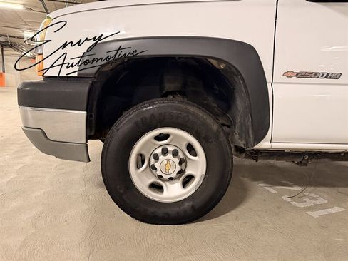 Used 2003 Chevrolet Silverado 2500 W/T RWD image 14