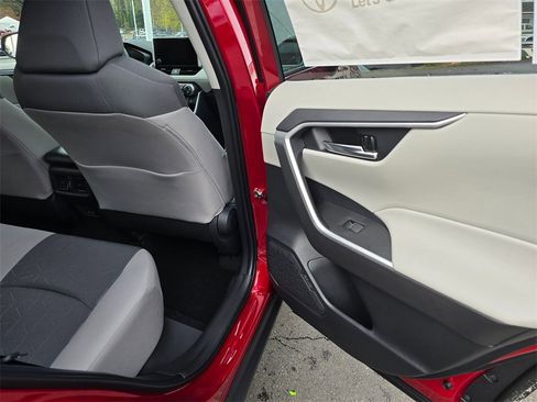 New 2025 Toyota RAV4 XLE image 14