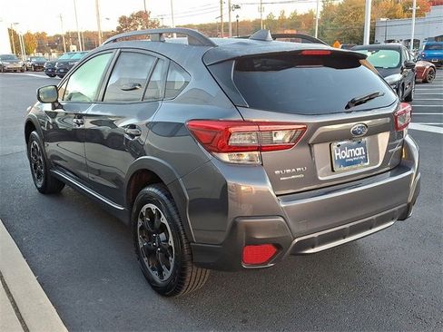 Used 2023 Subaru Crosstrek 2.0i Premium image 5