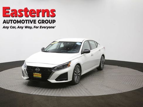 Used 2024 Nissan Altima 2.5 SV image 54