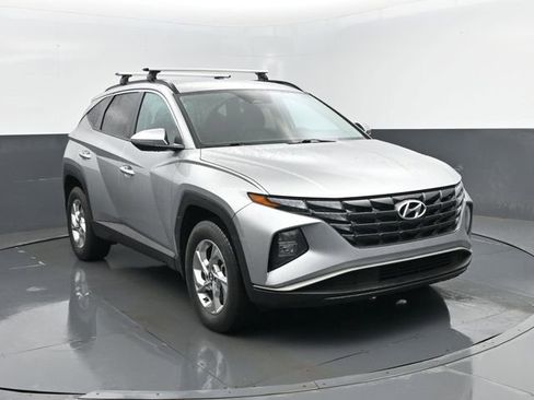 Used 2023 Hyundai Tucson SEL w/ Winter Package AWD/4WD image 3