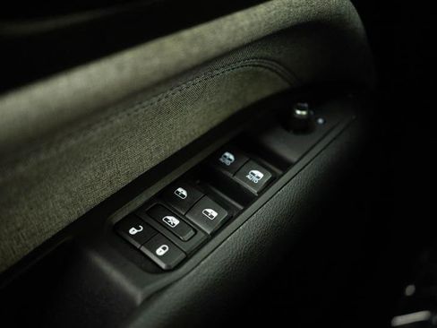 Used 2023 Jeep Compass Sport AWD/4WD image 26