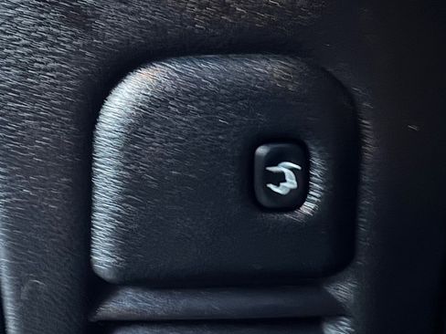 Used 2022 Dodge Durango GT image 33