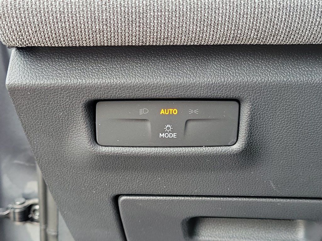 Certified 2026 Volkswagen Tiguan S FWD image 27