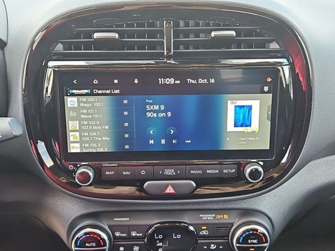 Certified 2025 Kia Soul S image 26