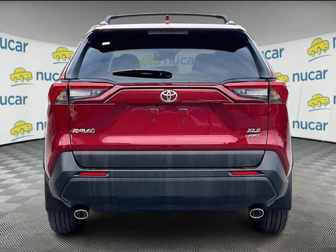 Used 2025 Toyota RAV4 XLE Premium image 5