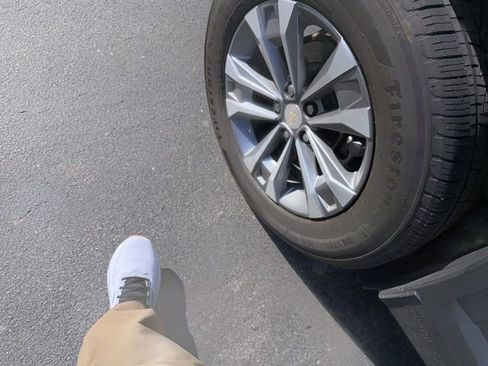 Used 2025 Chevrolet Equinox LT image 15