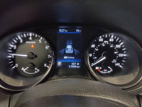 Used 2020 Nissan Rogue SV FWD image 23