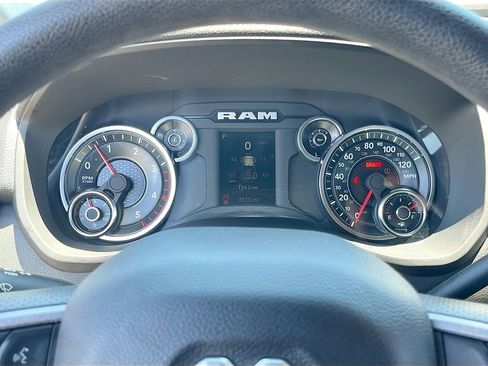 Used 2024 RAM 2500 Tradesman w/ Chrome Appearance Group AWD/4WD image 12