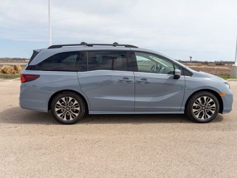 New 2026 Honda Odyssey Elite image 8