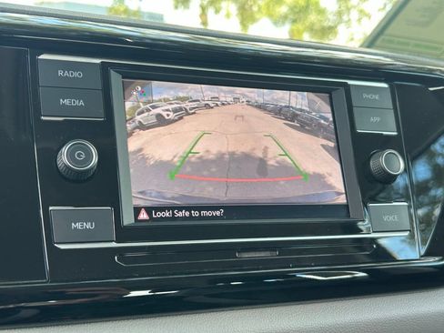 Certified 2023 Volkswagen Taos S FWD image 29