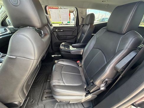 Used 2016 Chevrolet Traverse LT FWD image 17