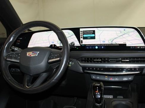 Used 2024 Cadillac XT4 Sport AWD/4WD image 12