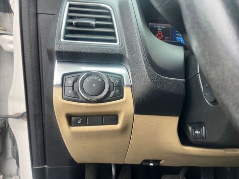 Used 2017 Ford Explorer Limited AWD/4WD image 18