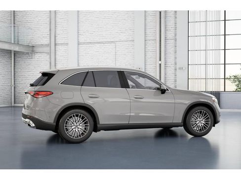 New 2026 Mercedes-Benz GLC 300 4MATIC image 18