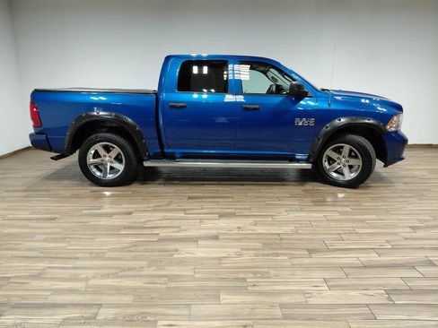 Certified 2018 RAM 1500 Express w/ Express Value Package AWD/4WD image 17