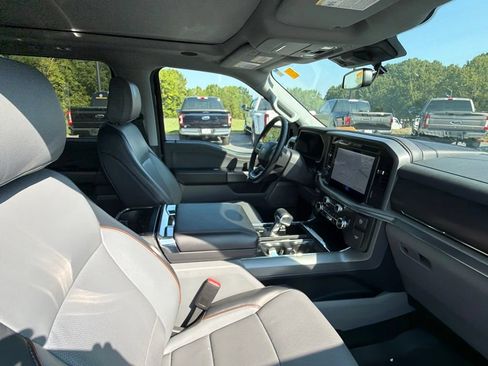 Used 2025 Ford F150 Lariat w/ Equipment Group 502A High AWD/4WD image 13