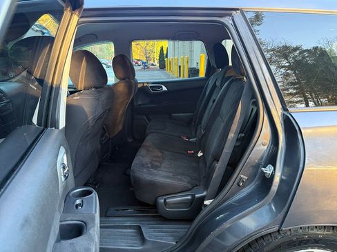 Used 2014 Nissan Pathfinder S AWD/4WD image 13