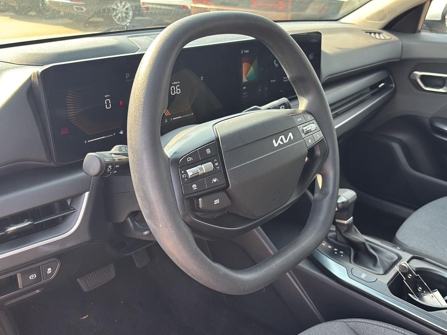 Used 2025 Kia K4 FWD image 11