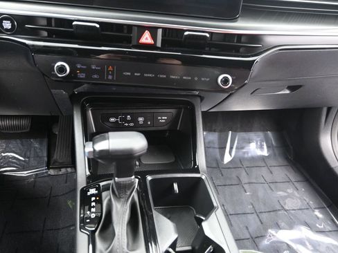 Certified 2025 Kia K5 GT-Line w/ GT-Line Premium Package image 13