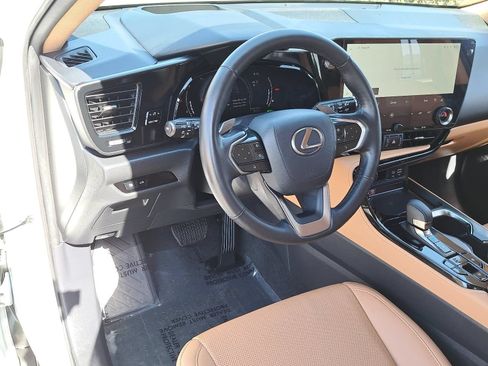 Used 2025 Lexus NX 350h AWD w/ Accessory Package (2T) image 17