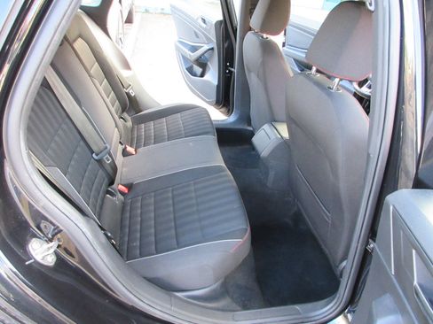 Used 2019 Volkswagen Jetta GLI image 30