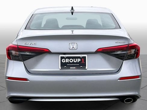 Used 2022 Honda Civic Sport image 5