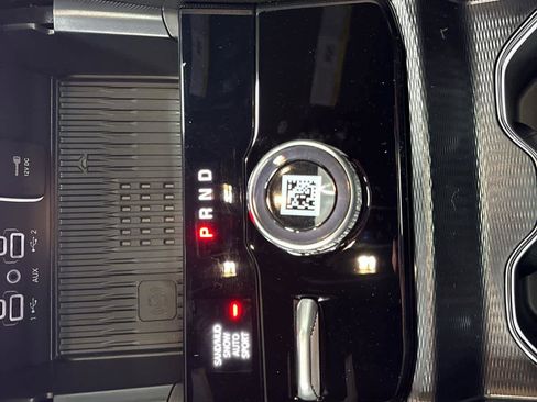 New 2026 Jeep Grand Cherokee L Limited w/ Luxury Tech Group II image 14