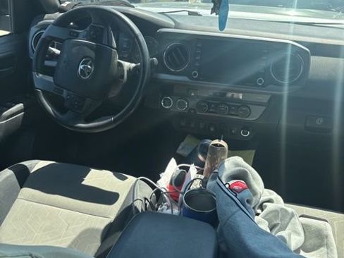 Used 2023 Toyota Tacoma TRD Off-Road w/ Technology Package image 20