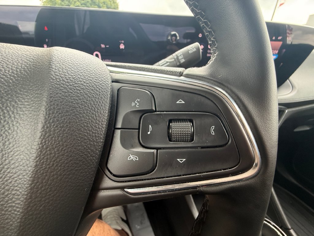 Used 2026 Buick Encore GX Sport Touring w/ Comfort Package AWD/4WD image 17