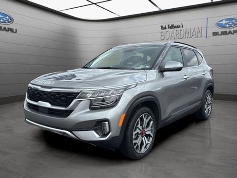 Used 2023 Kia Seltos SX w/ SX Sunroof Package AWD/4WD image 11