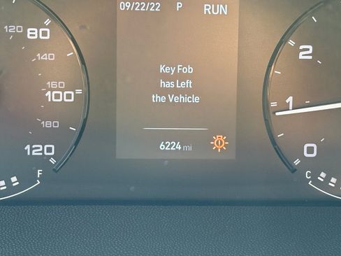 Used 2025 RAM ProMaster 2500 w/ Convenience Group image 17